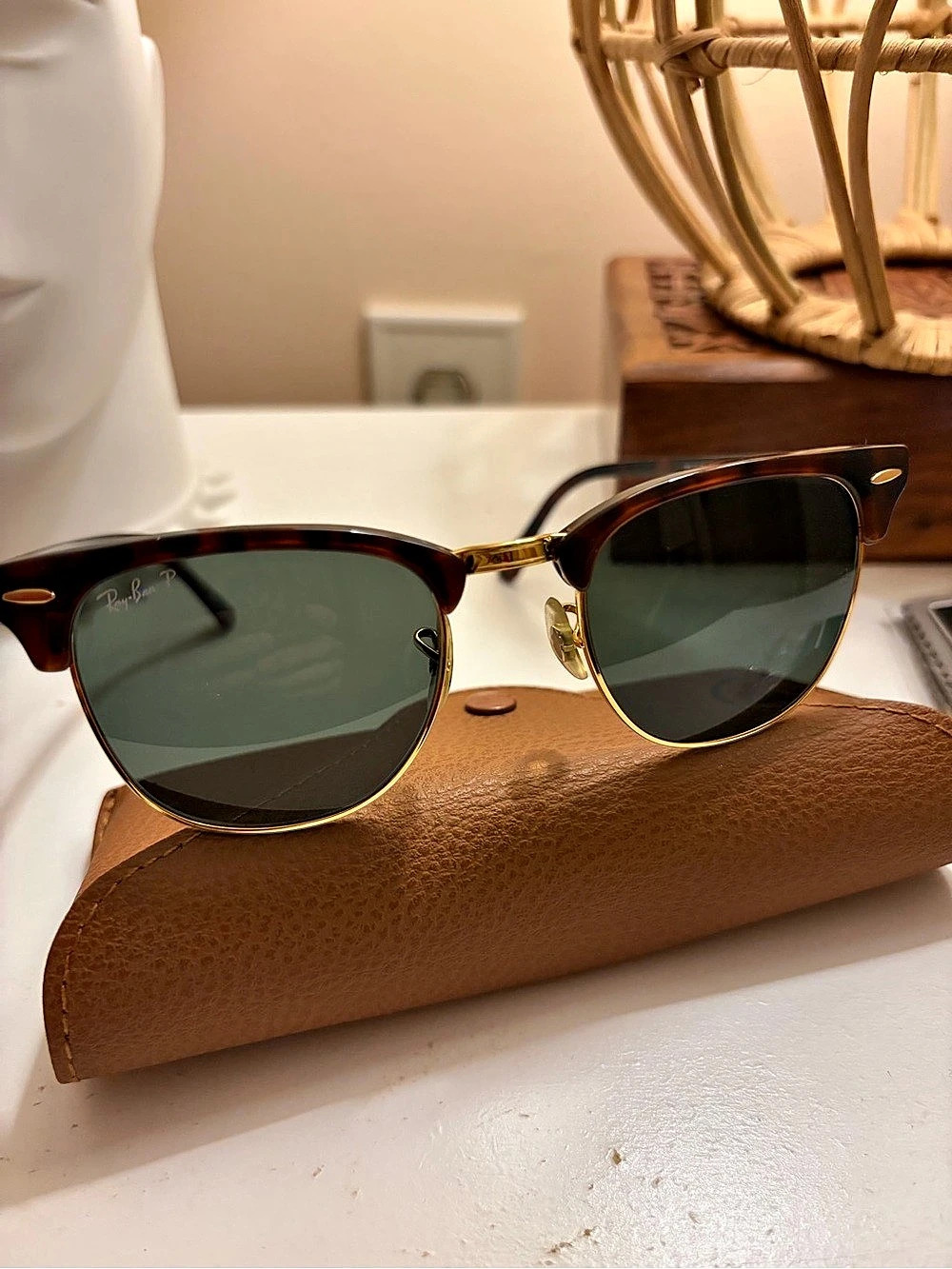 Ray-Ban Clubmaster Classic Clubmaster Sunglasses in Brown & Green Like New - Picture 9 of 15